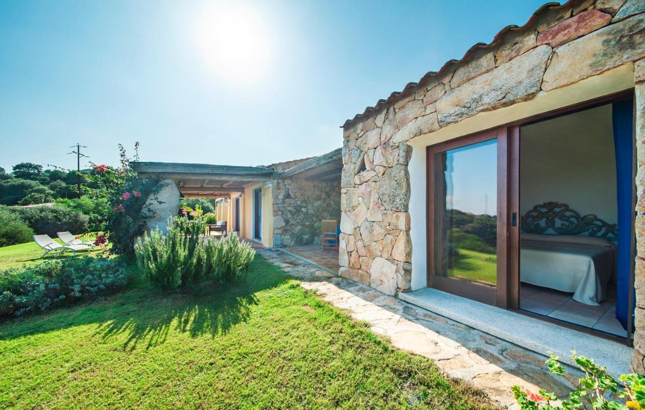 Villa Graniti San Pantaleo Exterior photo
